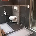 Simon Vendeghaz Apartament