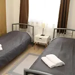 Simon Vendeghaz Apartament *