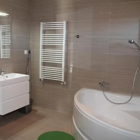 Lägenhet Simon Vendeghaz