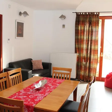 Apartament Simon Vendeghaz *